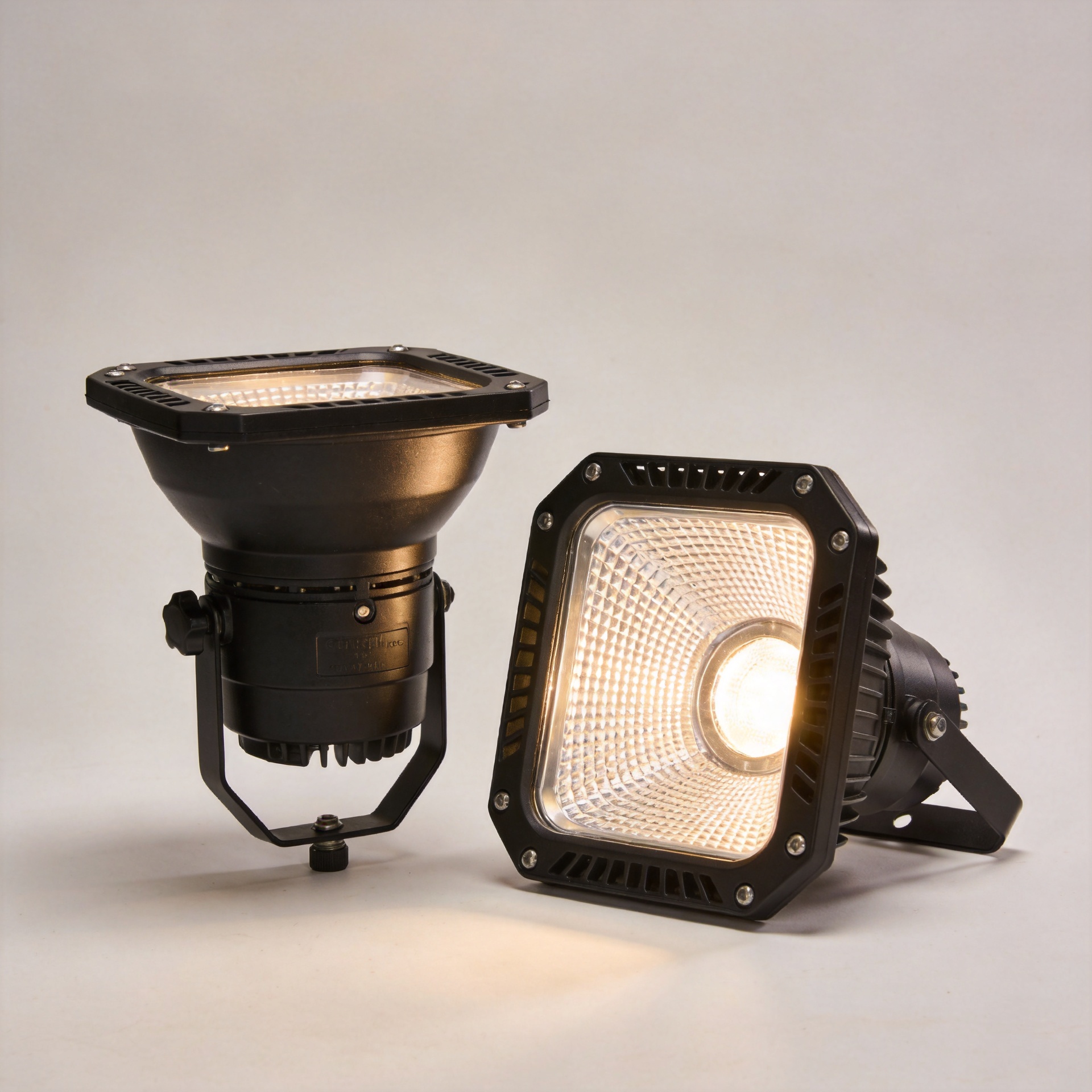 PAR Can vs LED PAR Light: Which Fixture Should You Choose?