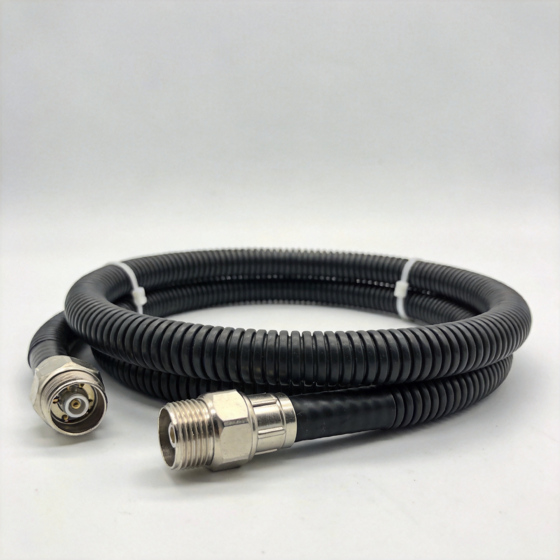 Základný kábel pre napájacie zariadenia: návod pre kupujúcich a špecifikácie