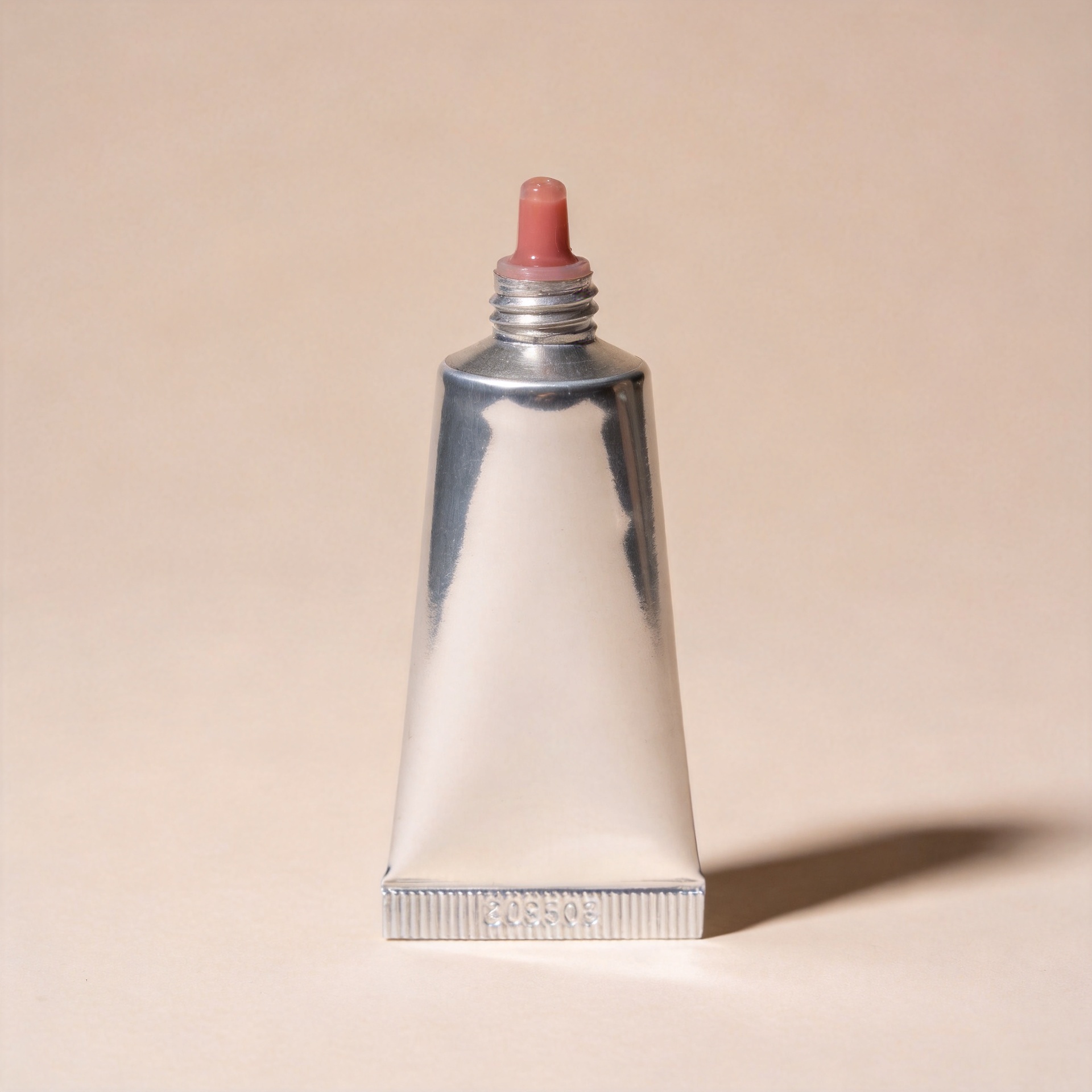 Squeeze Lip Gloss Tubes: Sizes, Shapes and Decoration Options