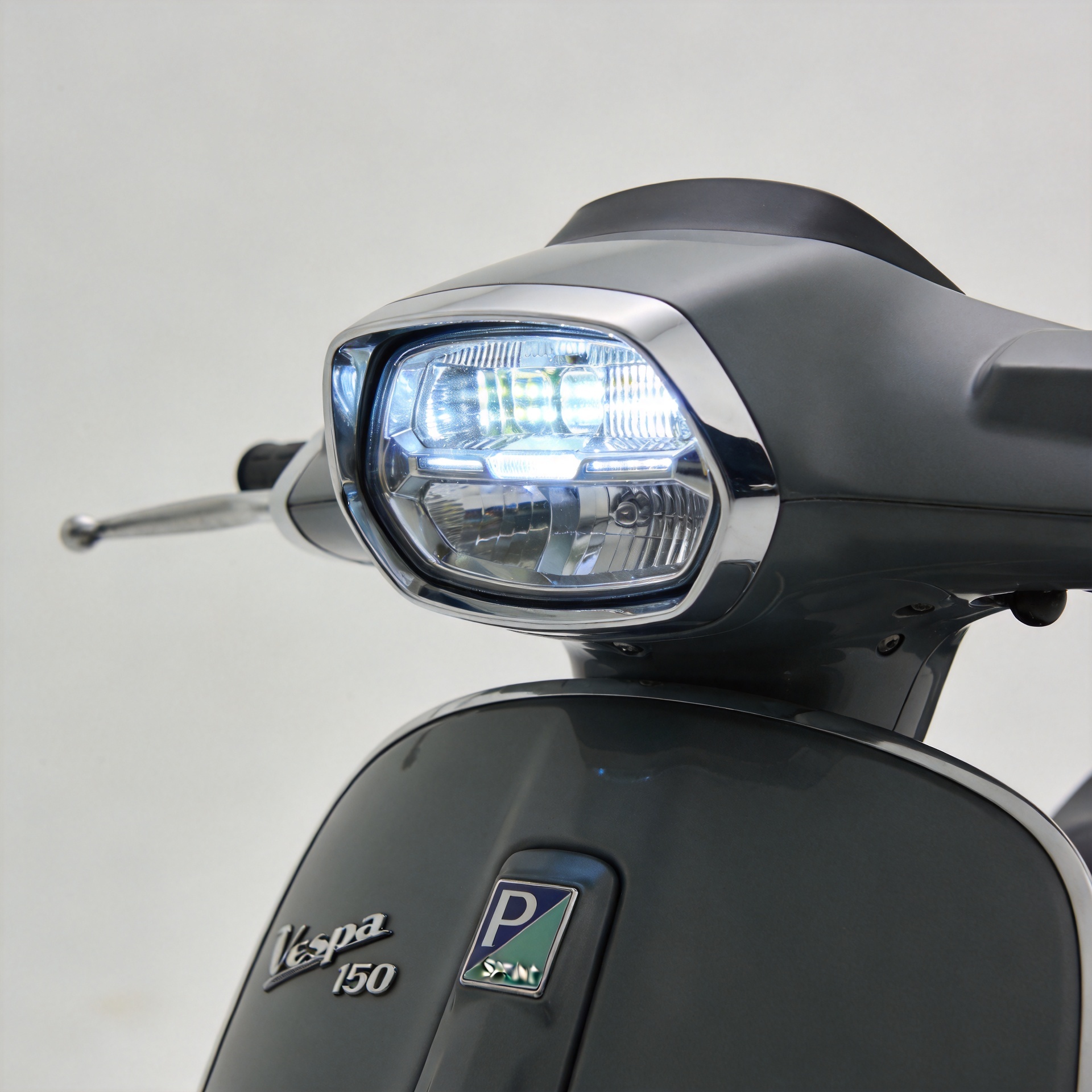 Vespa Sprint 150 High and Low Beam LED Headlight Selection Guide
